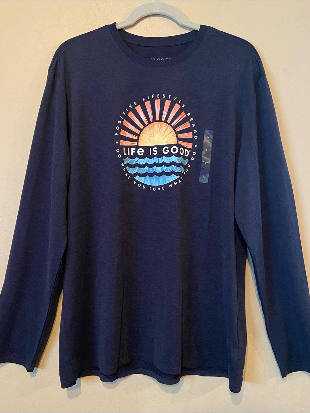 Life Is Good Men's Navy Long-Sleeve Tee with Sunset Burst Graphic UPF50+